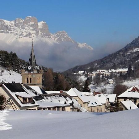 Petit Studio Mansarde 18 M2 Avec Navette Gratuit Aux Pistes De Ski Gresse-en-Vercors Dış mekan fotoğraf